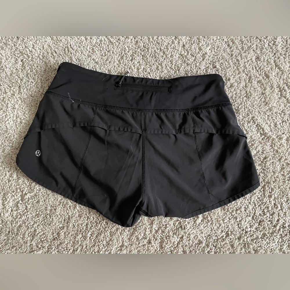 Lululemon shorts size 4